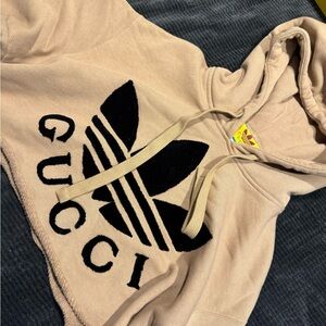 Gucci Yellow and Blue Accessory Box
